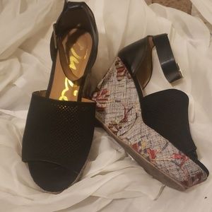 Floral Ankle Strap Peep Toe Platform Wedges